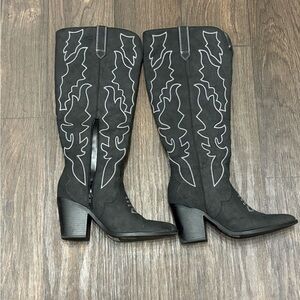 Forever 21 Western Black Embroidered Tall Boots | Size 9